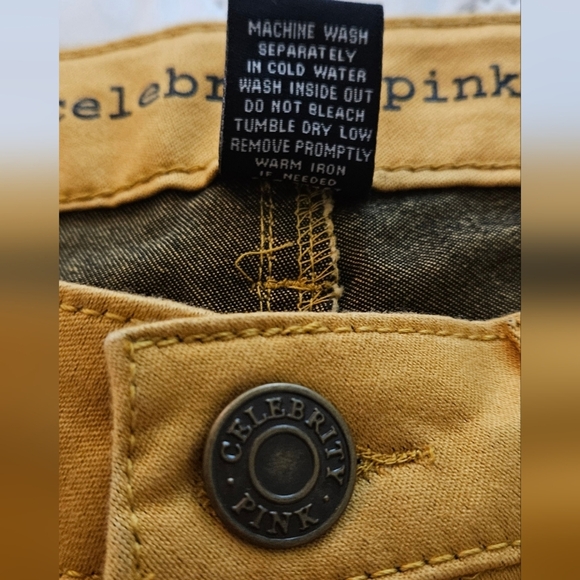 🌟NWT Womens Mustard Stretchy Skinny Denim Pants Size 3🌟 - Picture 3 of 11